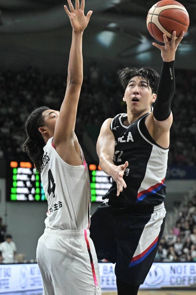 다재다능함의 상징 문정현이 다시 한 번 태극마크를 품었다. 사진=대한민국농구협회 제공