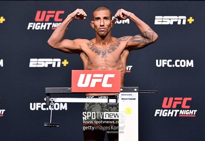 ▲ UFC 밴텀급 파이터 라오니 바르셀로스.