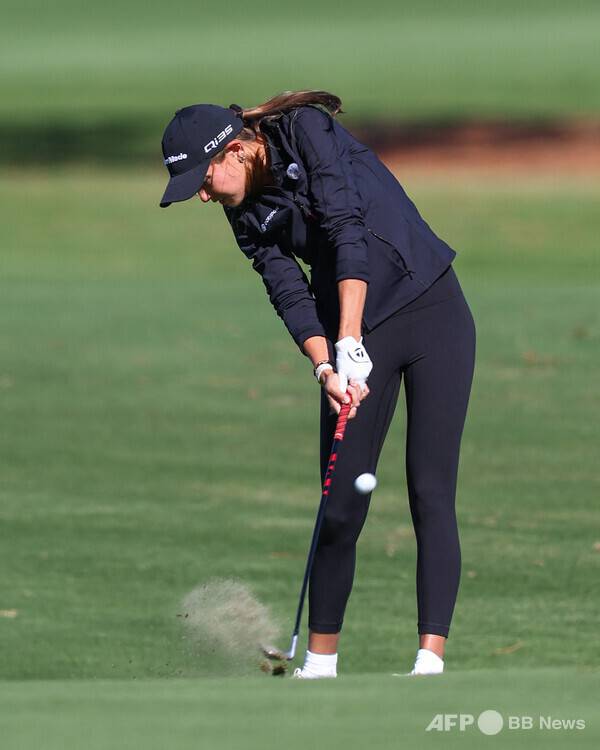 2025년 미국여자프로골프(LPGA) 투어 더 안니카 드리븐 바이 게인브리지 앳 펠리컨 대회에 출전하는 '도널드 트럼프 미국 대통령의 손녀'인 아마추어 선수 카이 트럼프(미국)가 스윙하는 모습이다. 사진제공=ⓒAFPBBNews = News1 (사진을 무단으로 사용하지 마십시오.)