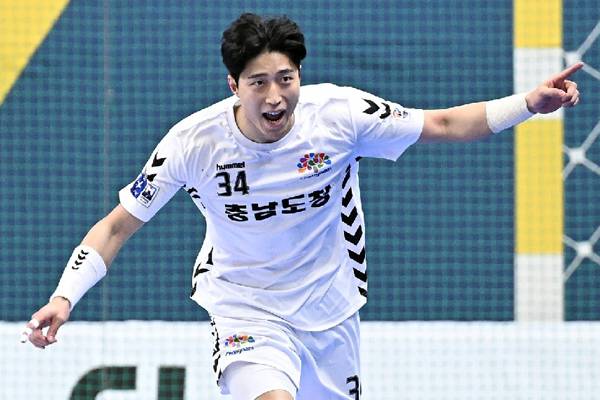 사진 충남도청 박성한 선수, 사진 제공=한국핸드볼연맹