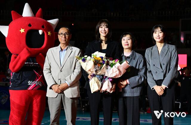 '배구 자매' 한유미-한송이 가족