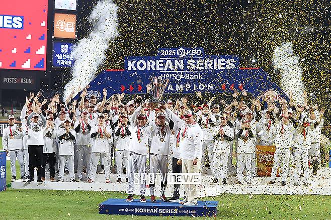 ▲ 한국시리즈 우승을 차지한 LG지만, 오프시즌 과제에 머리가 아픈 것은 타 팀과 비슷하다 ⓒ곽혜미 기자