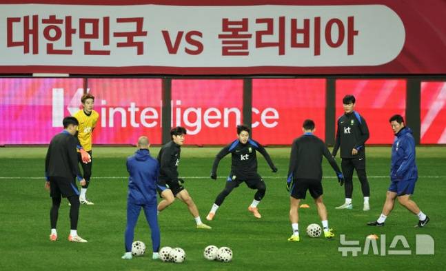 볼리비아와 평가전을 앞둔 대한민국 축구대표팀이 13일 대전 월드컵경기장에서 공식 훈련을 하고 있다. /사진=뉴시스