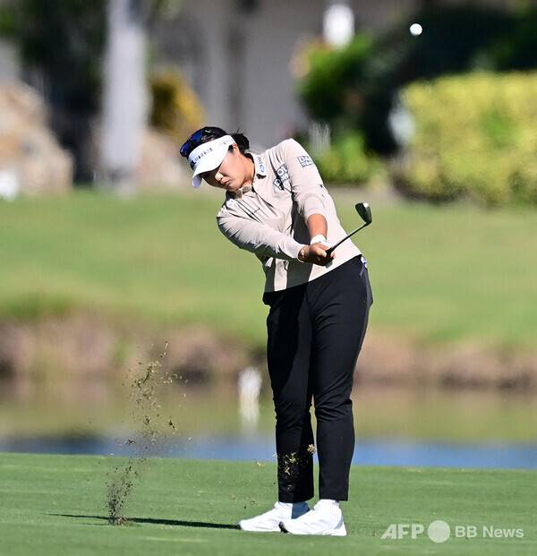 2025년 미국여자프로골프(LPGA) 투어 '디 안니카 드리븐 바이 게인브리지 앳 펠리컨'에 출전한 유해란 프로가 1라운드에서 경기하는 모습이다. 사진제공=ⓒAFPBBNews = News1 (사진을 무단으로 사용하지 마십시오.)