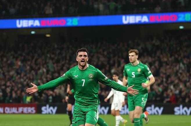 멀티골 활약을 펼친 트로이 패럿. 더블린 | AP연합뉴스