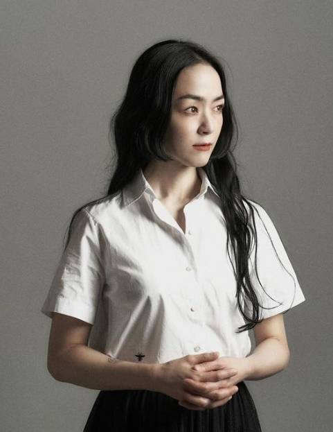 밴드 자우림 김윤아. 사진 | 개인 채널