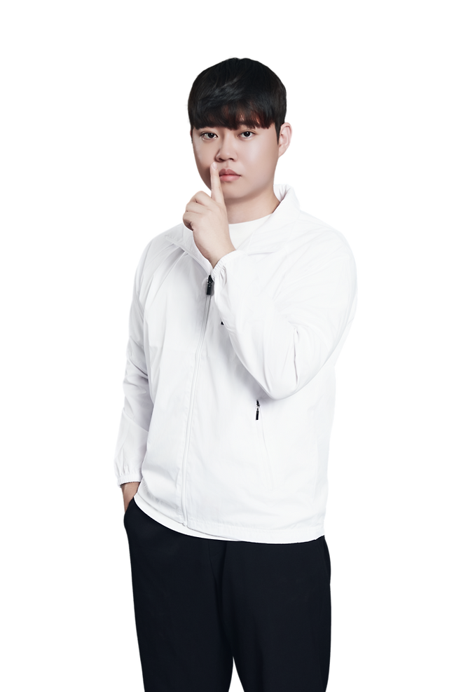 박찬화가 15일 서울 마포구 상암SOOP콜로세움에서 열린 2025 FSL 서머 결승전에서 T1 ‘오펠’ 강준호를 3-0으로 꺾었다. 사진 | 넥슨