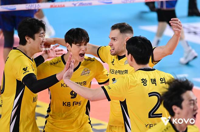 KB손해보험이 시즌 5승째를 거두며 단독 선두로 올라섰다. 사진=KOVO
