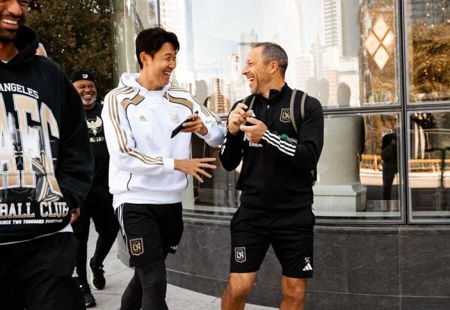 ▲ 이제 손흥민이 넘어서야 할 상대는 밴쿠버 수비와 유럽 시절 뮐러에게 당한 패배, 여기에 거대한 상대 팬들의 함성까지 삼켜야 한다. LAFC의 희망은 결국 손흥민의 발끝에 달려 있다. ⓒ LAFC