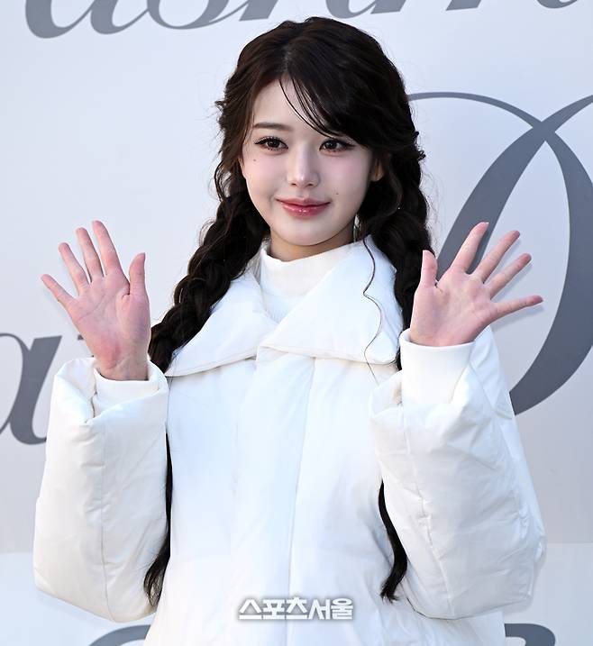 장원영이 포토월을 소화하고 있다. 이주상기자 rainbow@sportsseoul.com