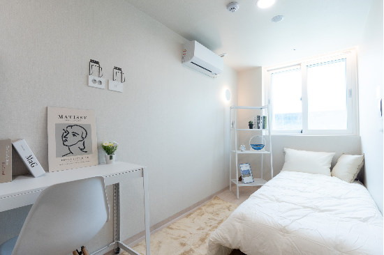 깔끔하게 리모델링한 픽셀하우스 룸. (로카101 제공)