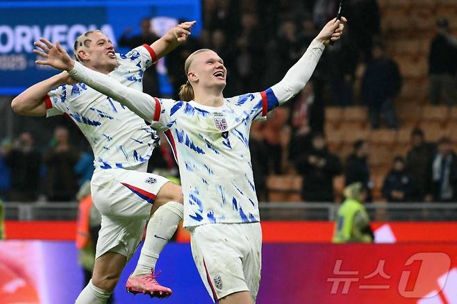 엘링 홀란드가 뛰는 노르웨이가 28년 만에 월드컵 본선 무대에 복귀했다. ⓒ AFP=뉴스1