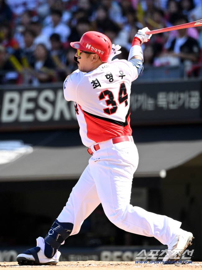 21일 광주KIA챔피언스필드에서 열린 NC와 KIA의 경기, 2회말 KIA 최형우가 안타를 치고 있다. 광주=허상욱 기자wook@sportschosun.com/2025.09.21/