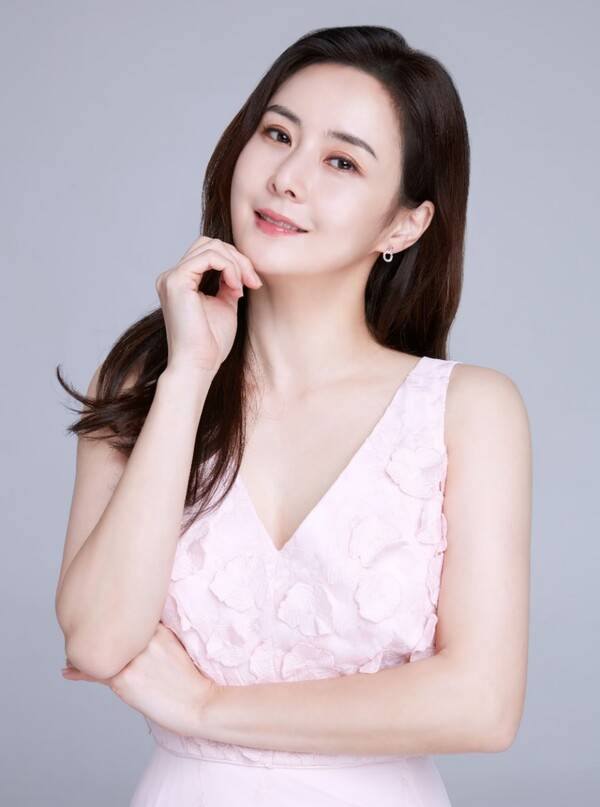 ▲ 최정윤 프로필. 제공|최정윤