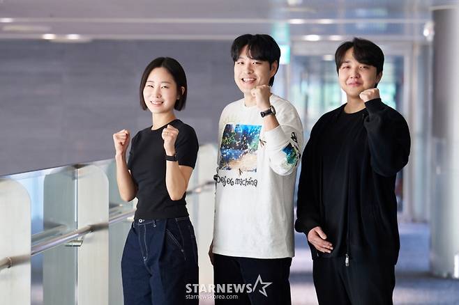 최윤영, 권락희, 이재우 PD가 17일 서울 마포구 상암동 MBC에서 진행된 예능 '신인감독 김연경' 종영 기자간담회에 앞서 포즈를 취하고 있다. /사진제공=MBC 2025.11.17 /사진=이동훈 photoguy@