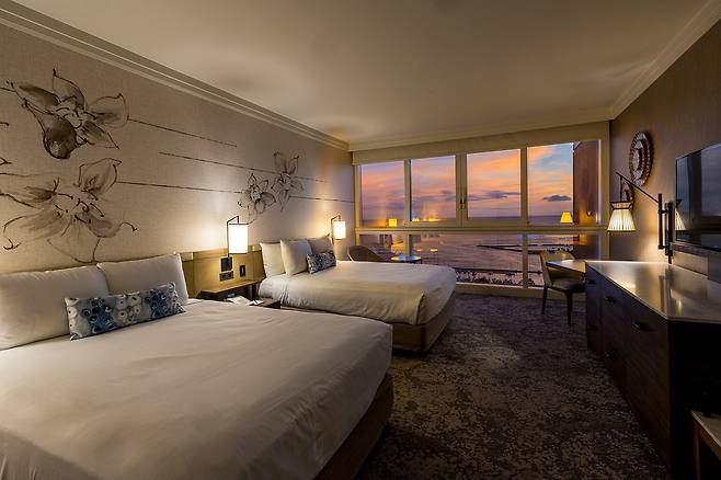 15층 이상의 탁 트인 바다 전망을 자랑하는 오션 프론트 룸. 사진제공|팜투어