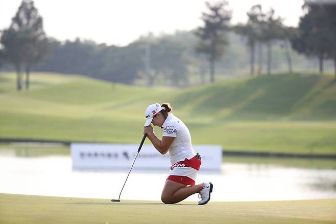 장하나는 KLPGA투어에서 15승을 올리며 통산 상금 2위를 달리고 있다. 채널에이 자료