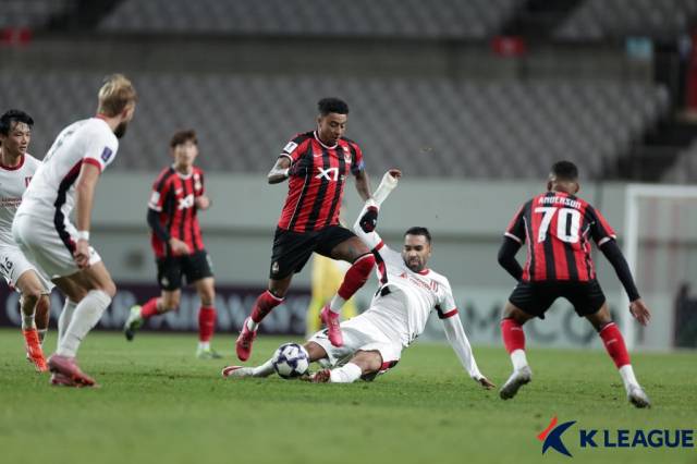 FC서울 린가드(가운데). 사진 제공=한국프로축구연맹