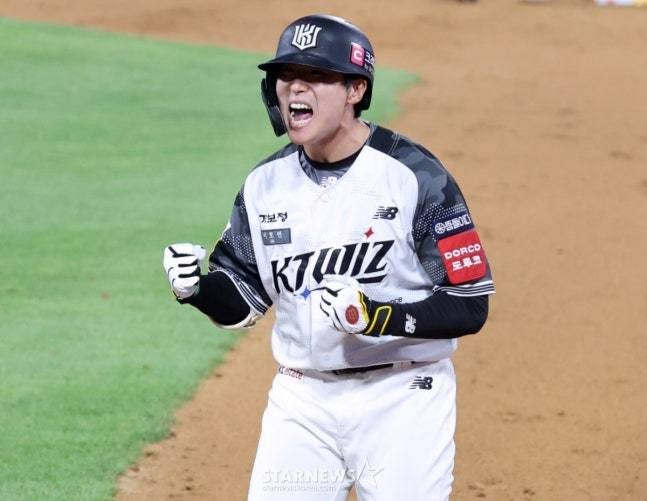 KT 위즈 시절 이호연의 모습. /사진=강영조 선임기자