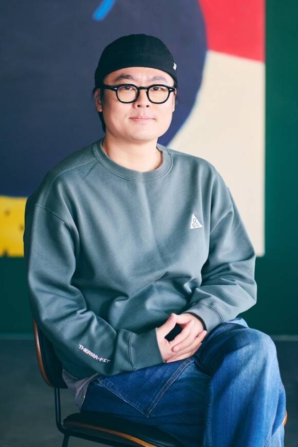 박성환 PD가 '저스트 메이크업'을 진행하며 뷰티와 메이크엡에 대한 가치관이 달라졌다고 밝혔다. /쿠팡플레이