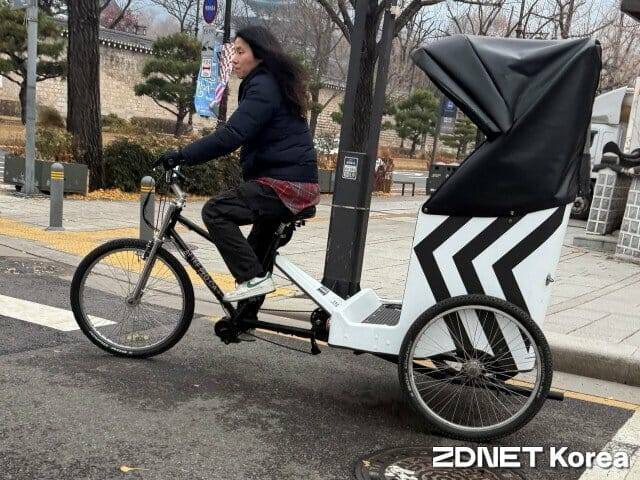 함께 운영되고 있던 또 다른 우버 인력거