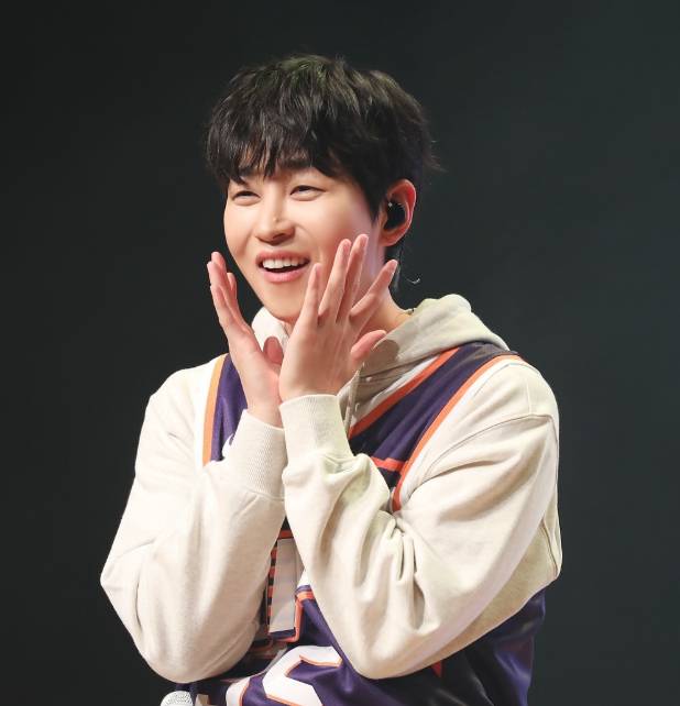 가수 딘딘. 딘딘 인스타그램 캡처