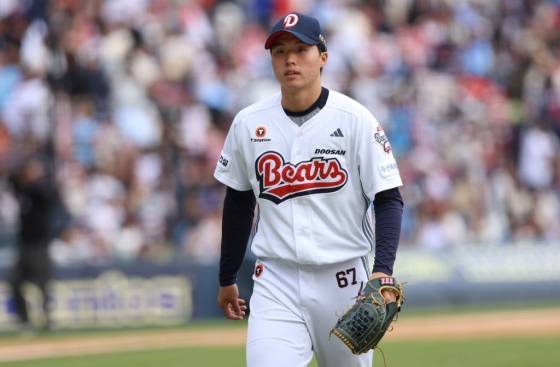 두산 베어스에서 활약했던 당시 홍민규의 모습. /사진=두산 베어스 제공