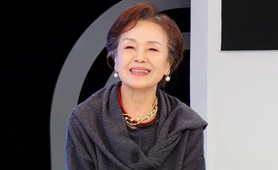 배우 정영숙은 44세 딸 정유경과 함께 나들이를 떠나며 직접 운전을 했다. 사진=TV조선 '퍼펙트 라이프'
