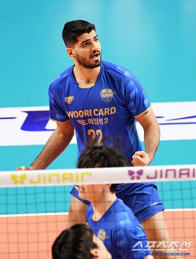 28일 장충체육관에서 열린 V리그 우리카드와 삼성화재의 경기. 우리카드 알리가 득점 후 환호하고 있다. 장충=박재만 기자 pjm@sportschosun.com/2025.10.28/