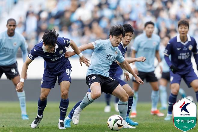 지난해 열린 대구FC와 충남아산의 승강 플레이오프. /사진=한국프로축구연맹 제공