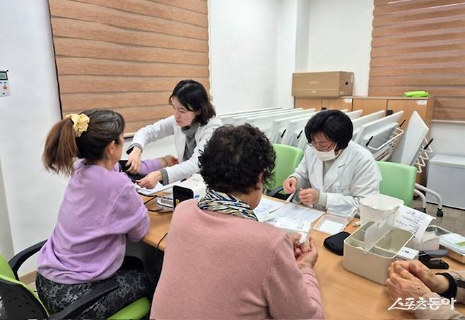 장흥군이 군민들의 편의를 높이고 체계적인 만성질환 관리를 돕기 위해 보건 서비스를 대폭 개선하며 ‘건강증진 통합서비스’를 본격 운영한다. 사진제공=장흥군