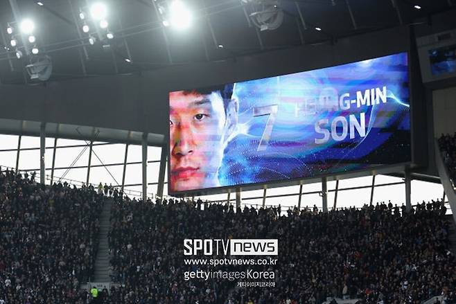 ▲ 10년을 함께한 손흥민과 토트넘 팬들이 마침내 제대로 작별할 수 있는 순간이 다가오고 있다. 12월 10일 손흥민이 슬라비아 프라하전에 북런던서 모습을 드러낸다.