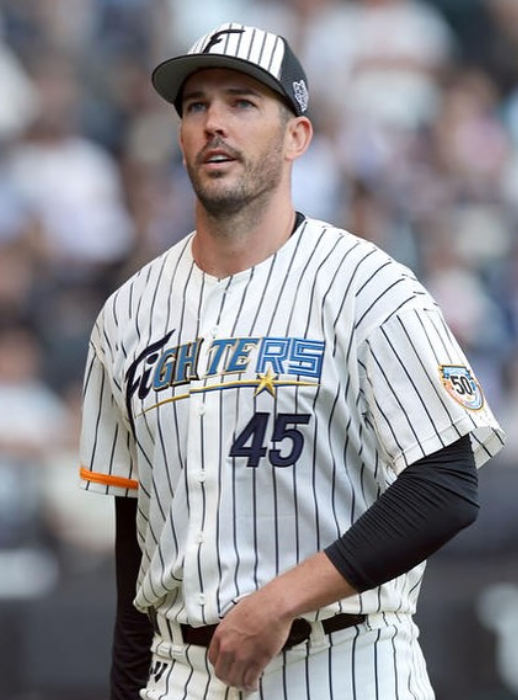 ▲ SSG 새 외국인 투수 드류 버하겐은 2025년 시즌까지 일본 프로야구 닛폰햄 파이터즈 소속으로 활약했다. 코디 폰세가 쓰던 45번을 버하겐이 썼다. ⓒ 버하겐 인스타그램