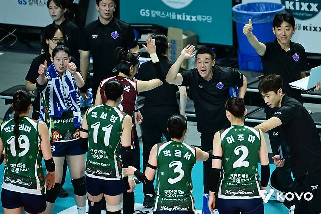 여오현 감독대행 체제의 기업은행이 4연승을 기록 중이다. (KOVO 제공)