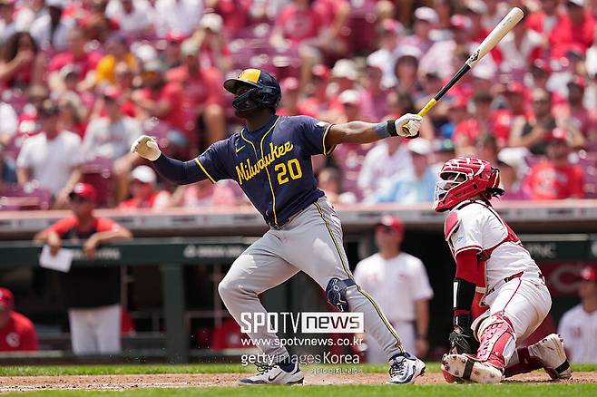 ▲ 다즈 카메론은 현재 신체 검사를 진행 중이며, 문제가 없다면 두산의 외야를 업그레이드할 수 있는 자원으로 평가된다