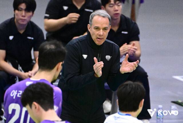 마우리시오 파에스 감독./KOVO