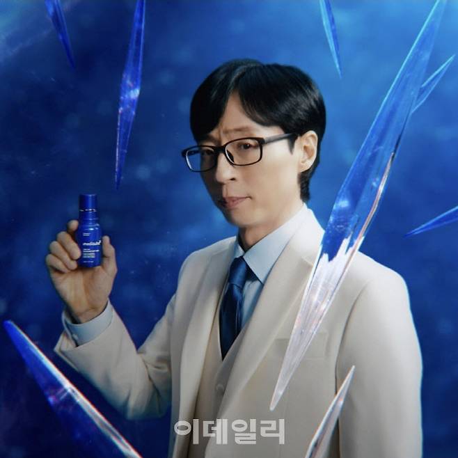 유재석 메디큐브 화보 (사진=메디큐브 공식 SNS 계정 캡처)
