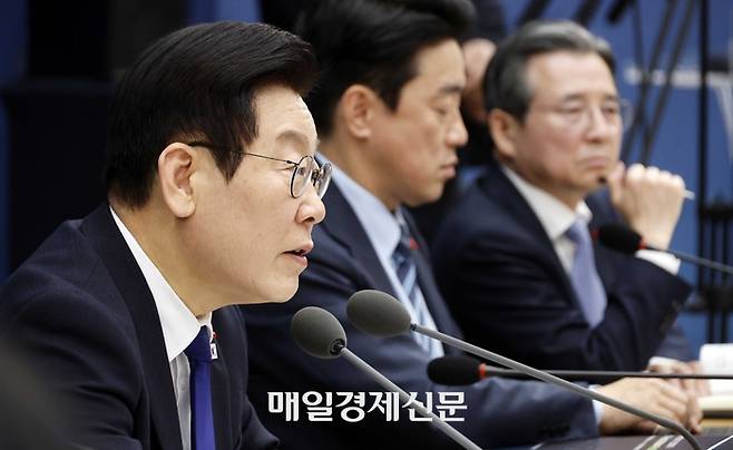 이재명 대통령이 16일 세종시 정부세종컨벤션센터에서 열린 보건복지부 업무보고에서 발언하고 있다. 2025.12.16 대통령실사진기자단 매일경제 김호영
