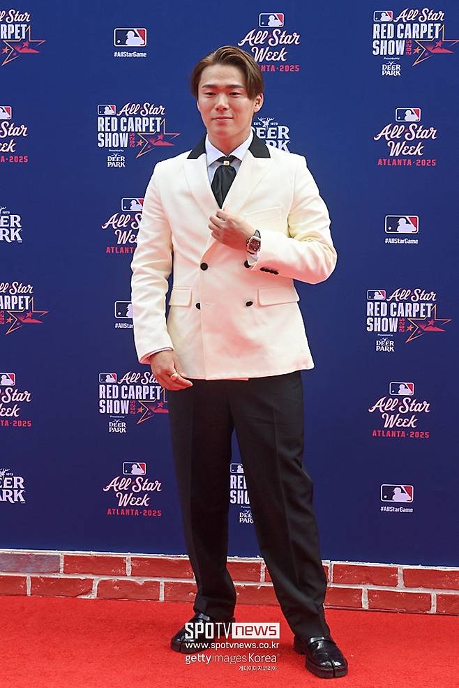 ▲ 2025년 일본 프로스포츠 대상을 수상한 야마모토 요시노부