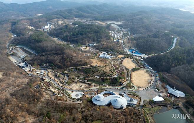 경북 군위군 삼국유사테마파크의 전경. ⓒ시사IN 조남진