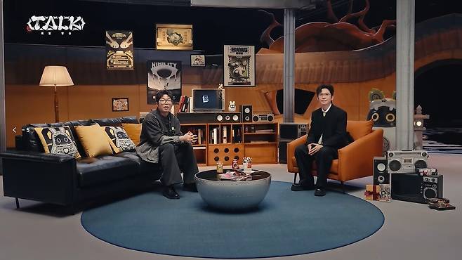 호요버스 젠레스 존 제로 개발 소속 Xiaoyu 기획자, Y 기획자. (젠레스 존 제로 방송)