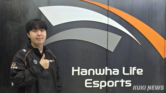 ‘카나비’ 서진혁이 18일 쿠키뉴스와 만나 인터뷰하고 있다. 김영건 기자