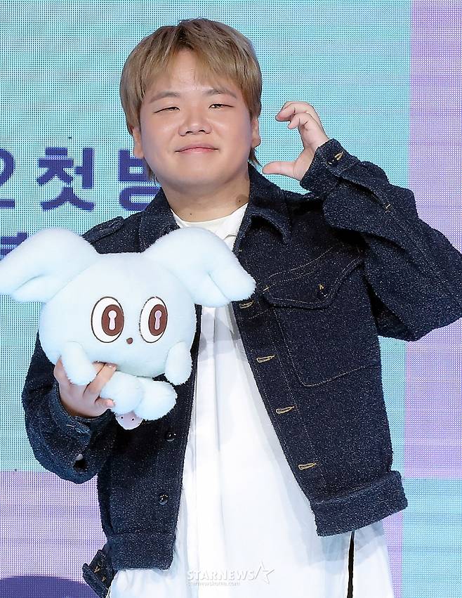 여행 크리에이터 곽튜브가 20일 오전 서울 마포구 상암동 쇼킹케이팝센터에서 진행된 ENA 예능 '지구마불 세계여행3' 제작발표회에 참석해 포즈를 취하고 있다. 2025.03.20 /사진=김창현 chmt@