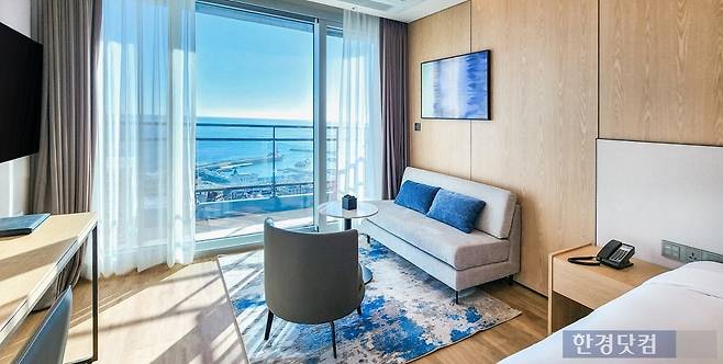 전 객실 바다 조망은 윈덤 강원 고성 호텔의 강력한 매력이다(사진=호텔)