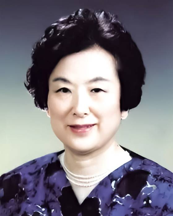 현정은 현대그룹 회장의 모친 김문희 용문학원 명예이사장이 24일 오후 11시 별세했다고 25일 현대그룹이 밝혔다. 사진 현대그룹