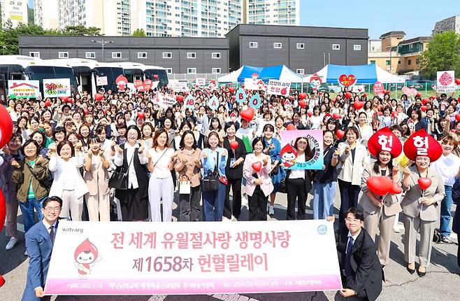 지난 5월, 경기 양주, 남양주, 의정부, 구리, 동두천, 연천, 포천 일대 하나님의 교회 신자와 이들의 가족, 지인 등 530여 명이 ‘전 세계 유월절사랑 생명사랑 1658차 헌혈릴레이’에 참여해 생명을 살리는 따뜻한 나눔에 동참했다.