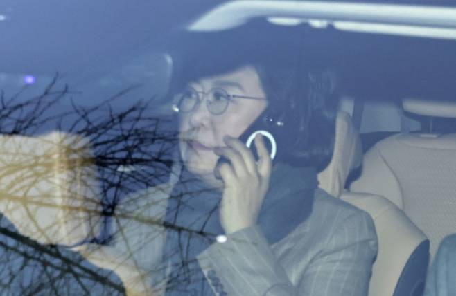 이혜훈 기획예산처 장관 후보자가 2일 서울 중구 예금보험공사에 마련된 인사청문회 준비 사무실로 출근하고 있다. 사진=연합뉴스