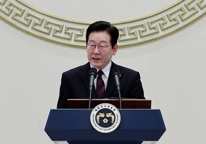 신년 인사말하는 이재명 대통령 - 이재명 대통령이 2일 청와대 영빈관에서 열린 신년 인사회에서 인사말을 하고 있다. 연합뉴스