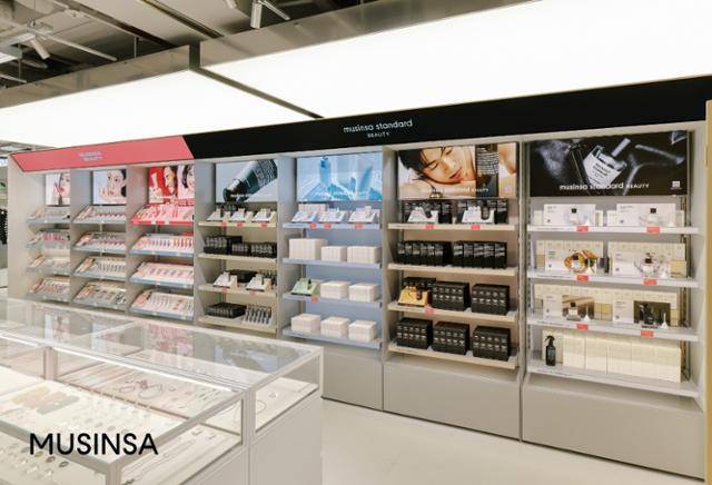 서울 용산구 아이파크몰에 자리 잡은 무신사 메가스토어 용산의 뷰티존. 무신사 제공