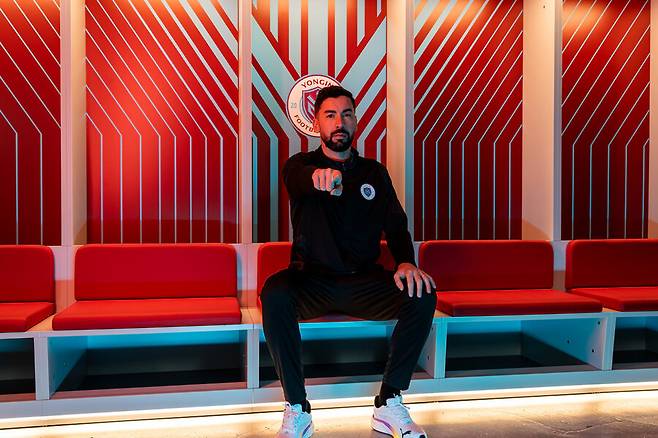 ▲ 노보는 골키퍼 제한규정 폐지 이후 K리그 1호 외국인 골키퍼’이자 ‘용인FC 창단 1호 외국인 선수’라는 두 가지 상징적인 타이틀을 동시에 안게 됐다. ⓒ 용인FC